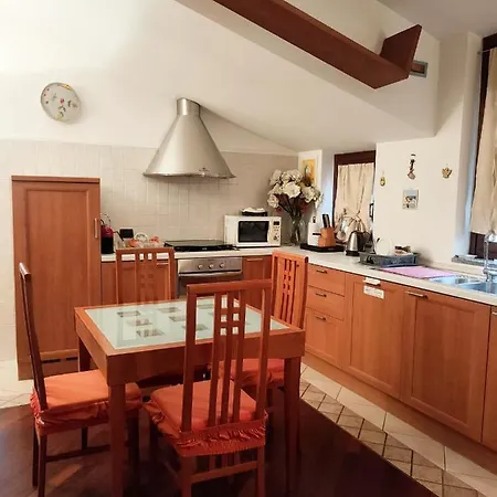 I Quattro Laghi Casa Delle Rose Apartament *